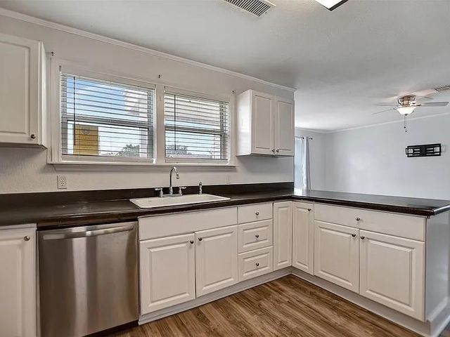 5309 Perry Avenue, Galveston, TX 77551