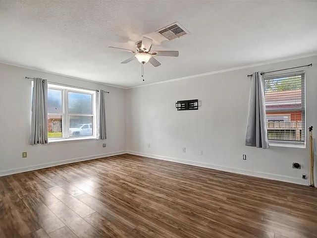 5309 Perry Avenue, Galveston, TX 77551