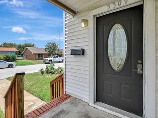 5309 Perry Avenue, Galveston, TX 77551