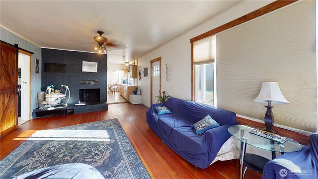 2124 Woburn Street, Bellingham, WA 98229