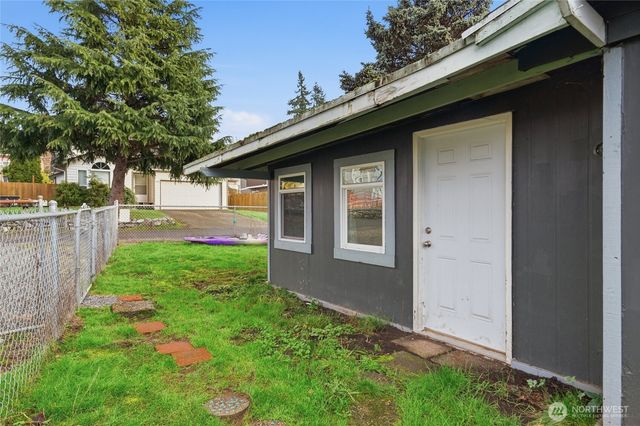 2124 Woburn Street, Bellingham, WA 98229