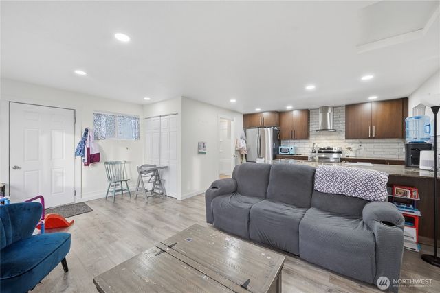 2124 Woburn Street, Bellingham, WA 98229