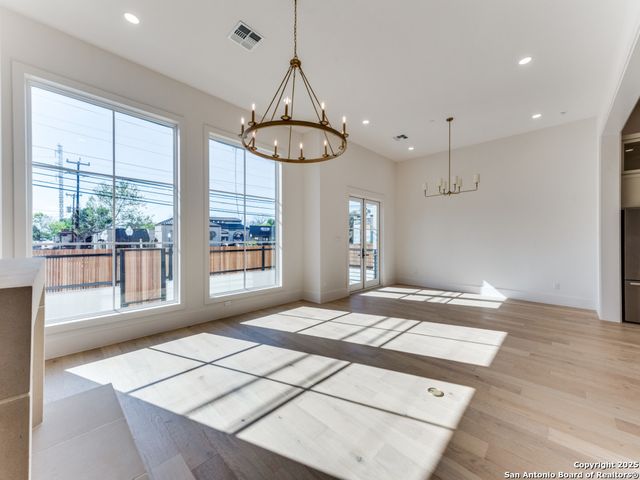 103 E Wildwood Apt B, San Antonio, TX 78212