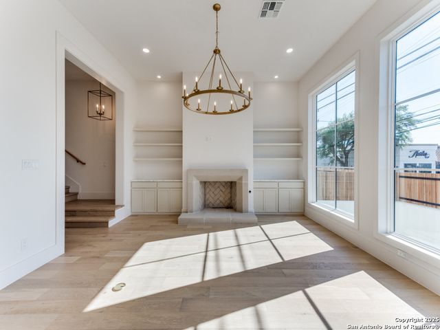 103 E Wildwood Apt B, San Antonio, TX 78212