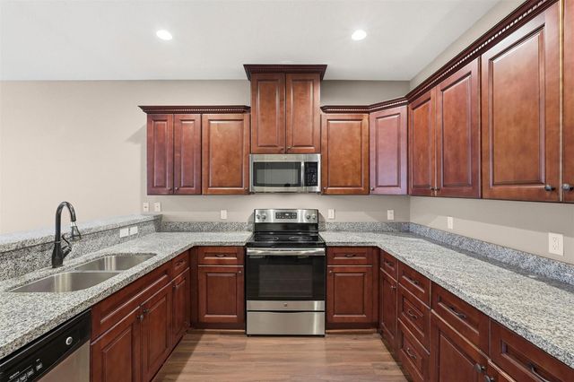 112 Artesian Way, Roman Forest, TX 77357