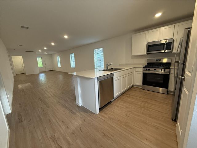529 Falling Cave Drive, Willis, TX 77378