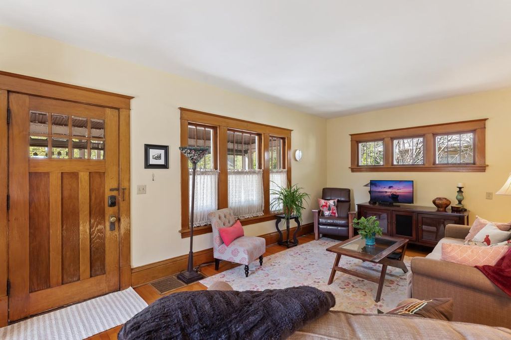 301 8th Avenue N, Hopkins, MN 55343 — photo 4