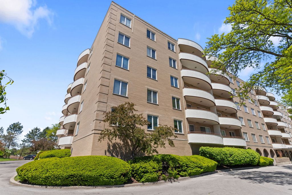 6400 N Cicero Avenue 212, Lincolnwood, IL 60712