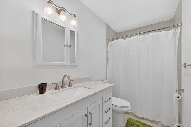 3158 Stoneleigh Court, Yorktown Heights, NY 10598