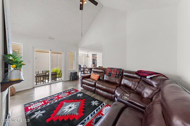 107 Deerfield Drive, Manahawkin, NJ 08050