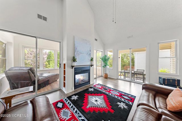 107 Deerfield Drive, Manahawkin, NJ 08050