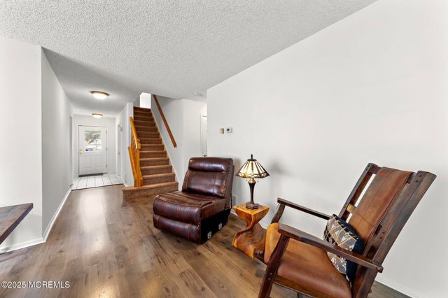 107 Deerfield Drive, Manahawkin, NJ 08050