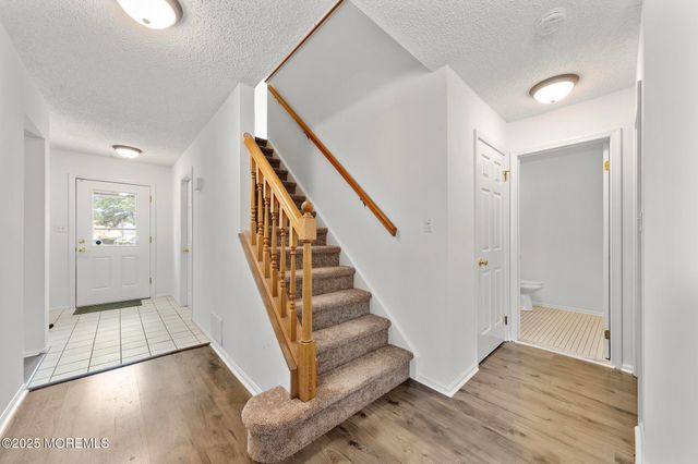 107 Deerfield Drive, Manahawkin, NJ 08050