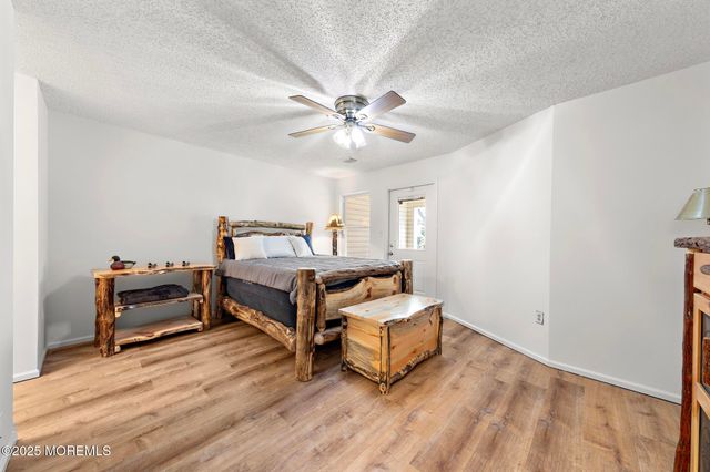 107 Deerfield Drive, Manahawkin, NJ 08050