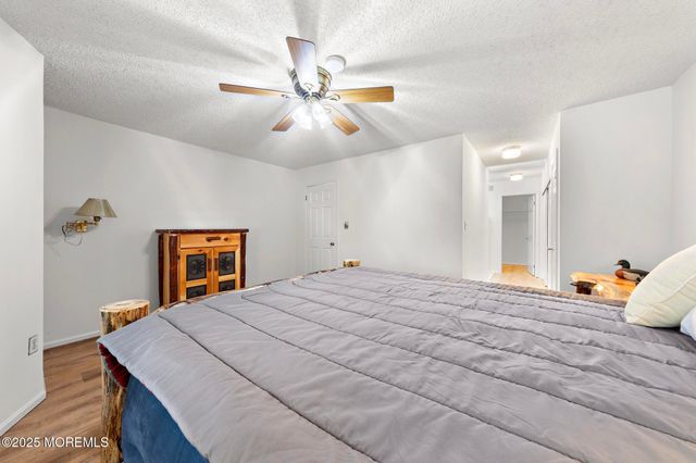 107 Deerfield Drive, Manahawkin, NJ 08050