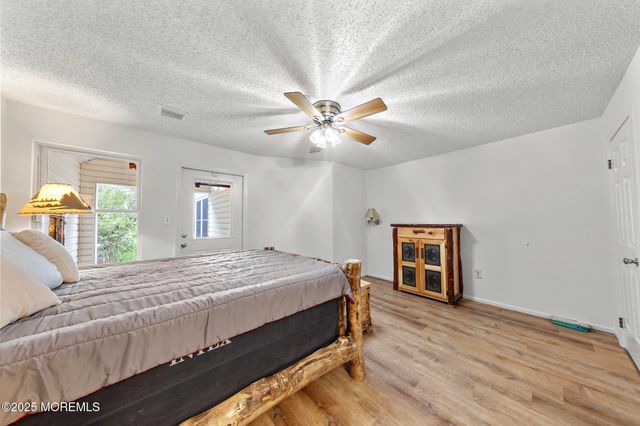 107 Deerfield Drive, Manahawkin, NJ 08050