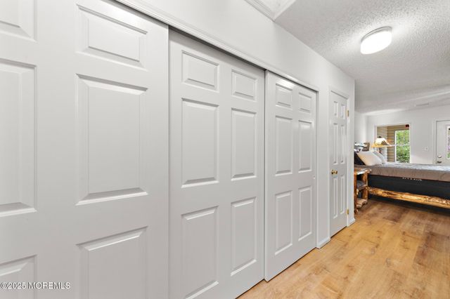 107 Deerfield Drive, Manahawkin, NJ 08050