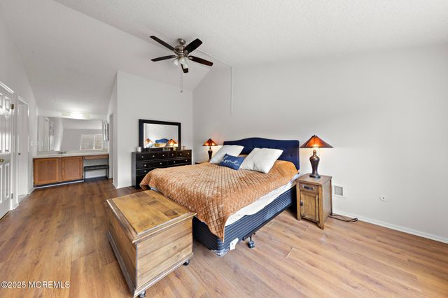 107 Deerfield Drive, Manahawkin, NJ 08050