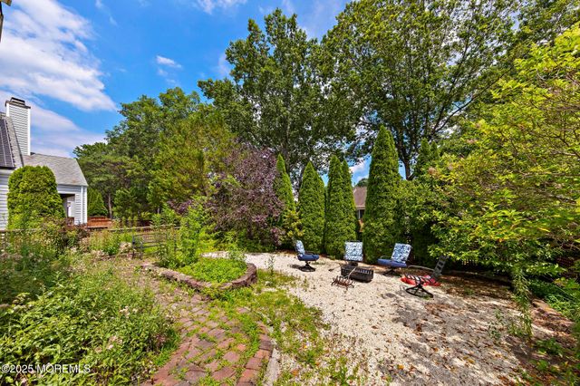 107 Deerfield Drive, Manahawkin, NJ 08050