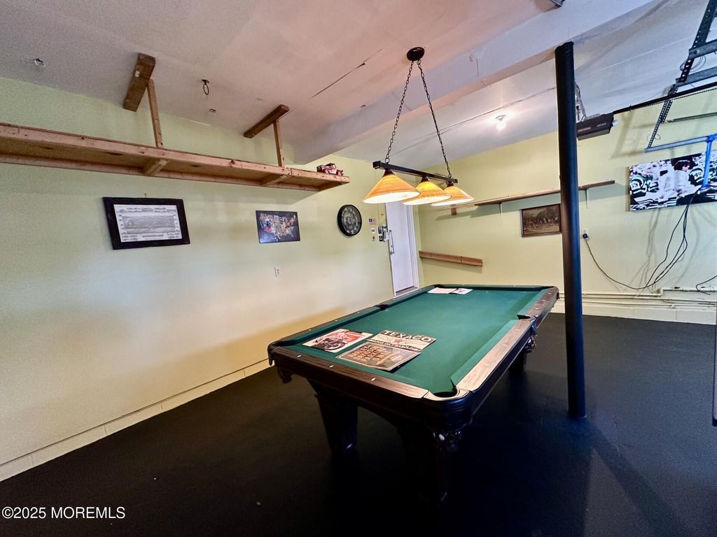 107 Deerfield Drive, Manahawkin, NJ 08050