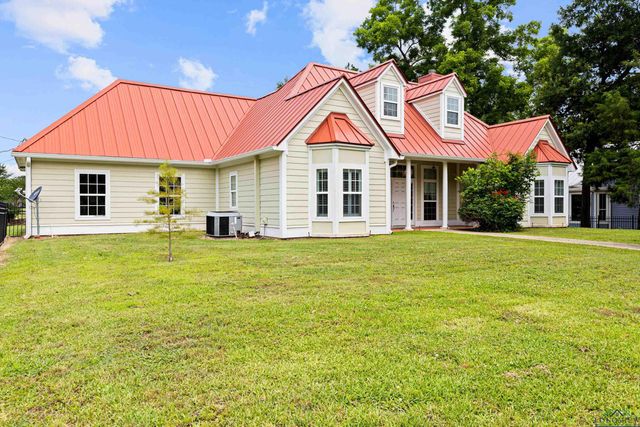 411 W Austin, Jefferson, TX 75657