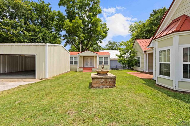 411 W Austin, Jefferson, TX 75657