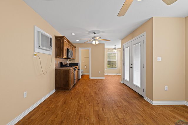 411 W Austin, Jefferson, TX 75657