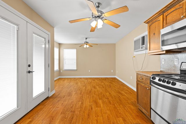 411 W Austin, Jefferson, TX 75657