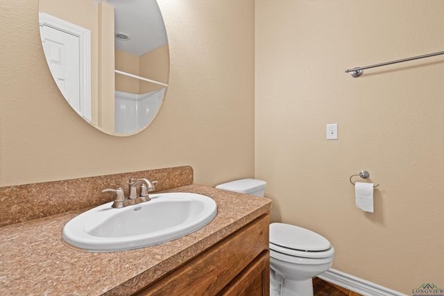 411 W Austin, Jefferson, TX 75657