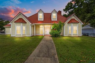 411 W Austin, Jefferson, TX 75657