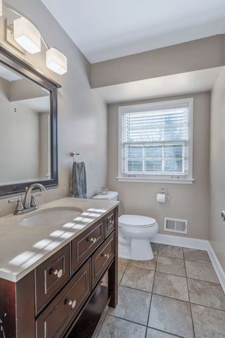 727 Harpeth Pkwy, W, Nashville, TN 37221