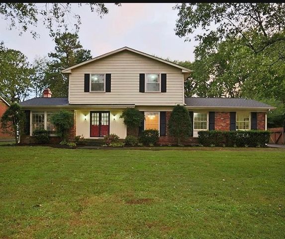 727 Harpeth Pkwy, W, Nashville, TN 37221