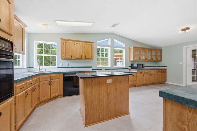9528 NW 235TH TERRACE, Alachua, FL 32615