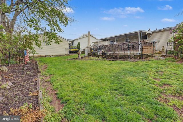 16 RAY DR, Denver, PA 17517