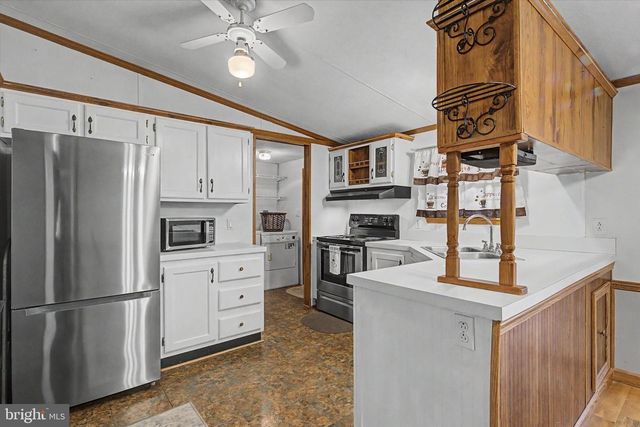 16 RAY DR, Denver, PA 17517