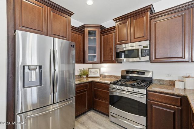 220 W Camino Espiga, Sahuarita, AZ 85629