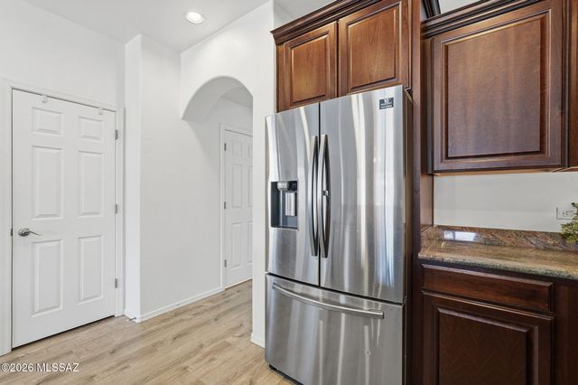 220 W Camino Espiga, Sahuarita, AZ 85629