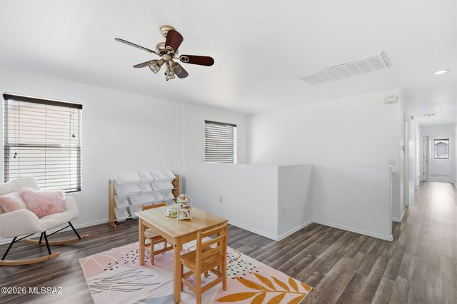 220 W Camino Espiga, Sahuarita, AZ 85629