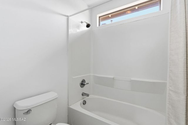 220 W Camino Espiga, Sahuarita, AZ 85629
