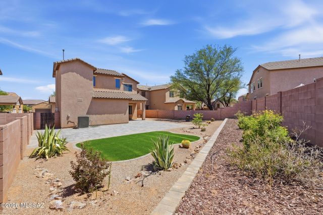 220 W Camino Espiga, Sahuarita, AZ 85629