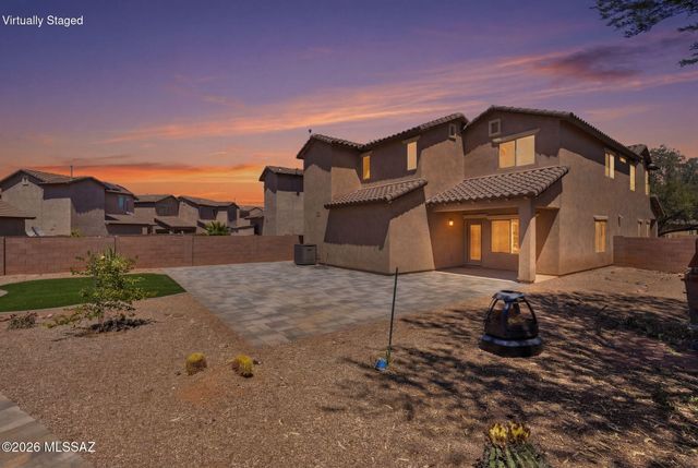 220 W Camino Espiga, Sahuarita, AZ 85629