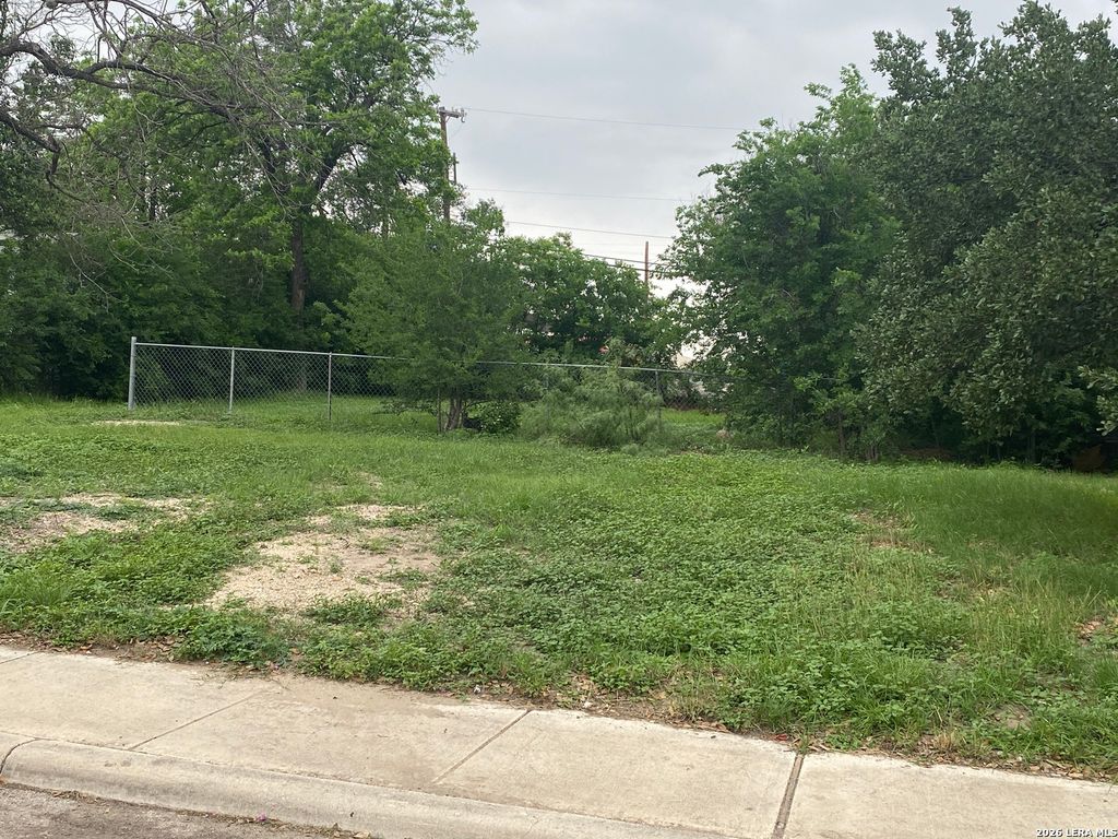207 Merry Ann, San Antonio, TX 78223