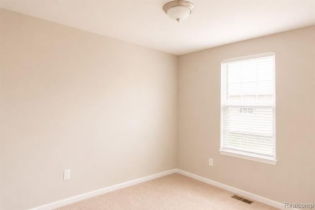 2940 Glenbar Circle, Rochester Hills, MI 48307