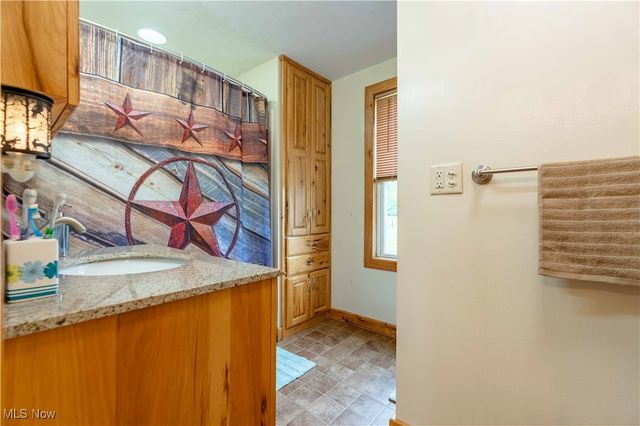 1731 State Route 225, Deerfield, OH 44411