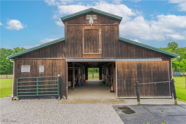 1731 State Route 225, Deerfield, OH 44411