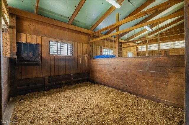 1731 State Route 225, Deerfield, OH 44411