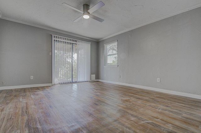 1807 Briar Hill DR A, Austin, TX 78741