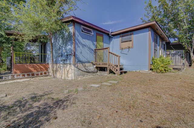 1807 Briar Hill DR A, Austin, TX 78741