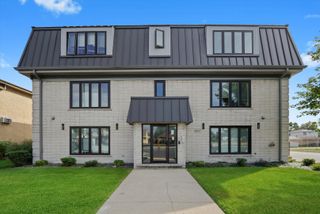6837 W 95th Street 3W, Oak Lawn, IL 60453