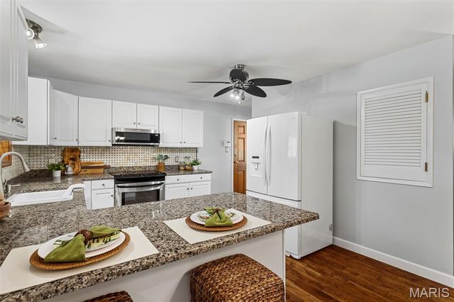 11805 Birmington Drive, Bridgeton, MO 63044